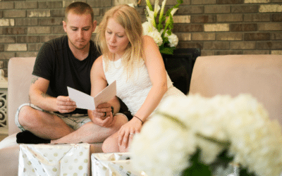 What Are the Best Wedding Gift Choices for a Couple Residing Overseas?