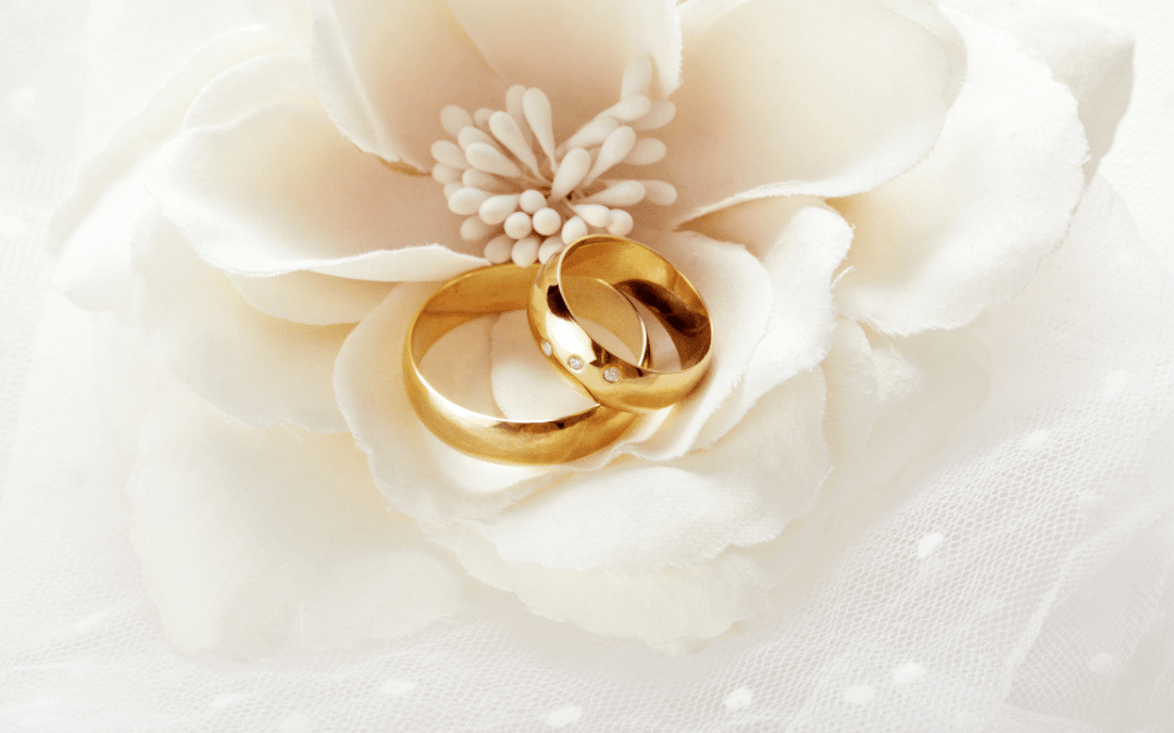 What Are the Essential Steps for Selecting Your Ideal Wedding Ring?