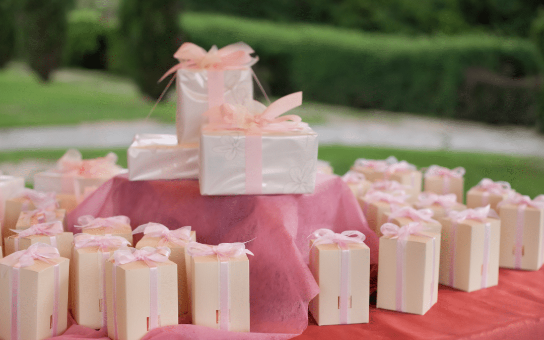 What Are the Crucial Steps to Personalizing the Perfect Wedding Present?