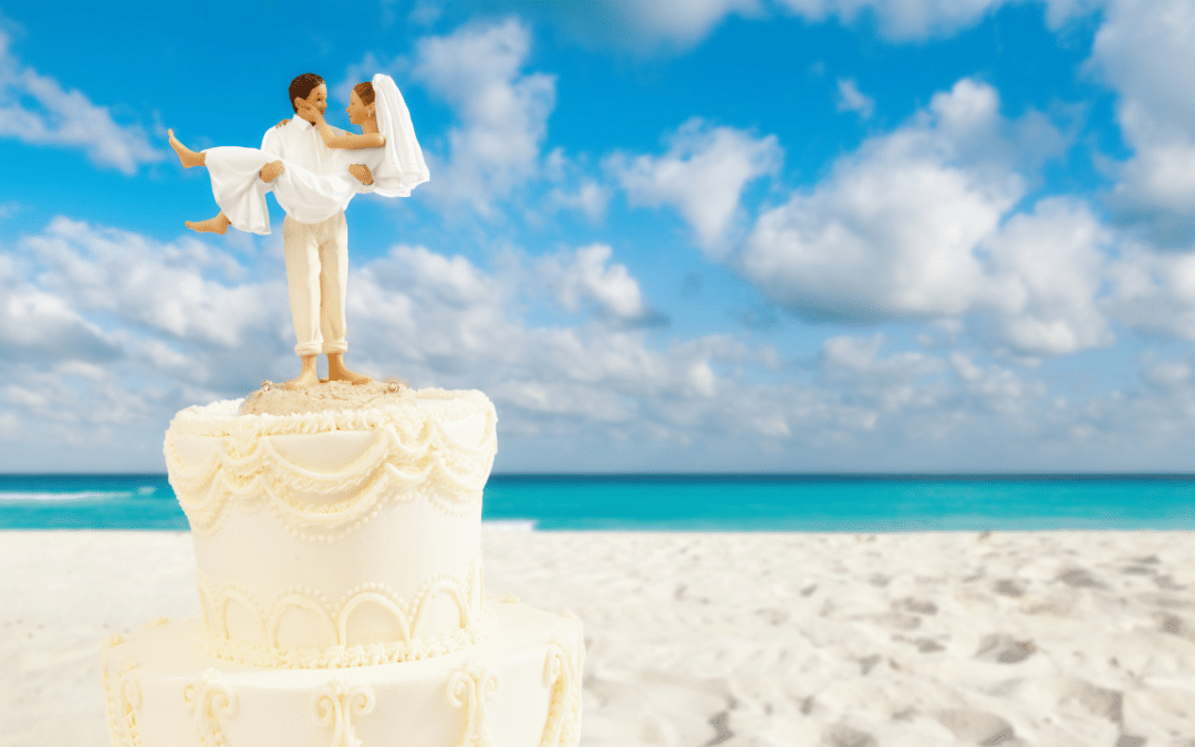 What Are the Essential Steps for Organizing a Dream Beach Wedding Ceremony?